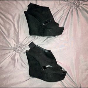 MADDEN GIRL Suede Wedges